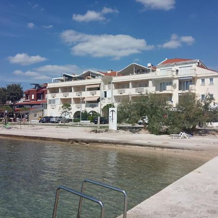 Turanj Apartman Apartment Екстериор снимка